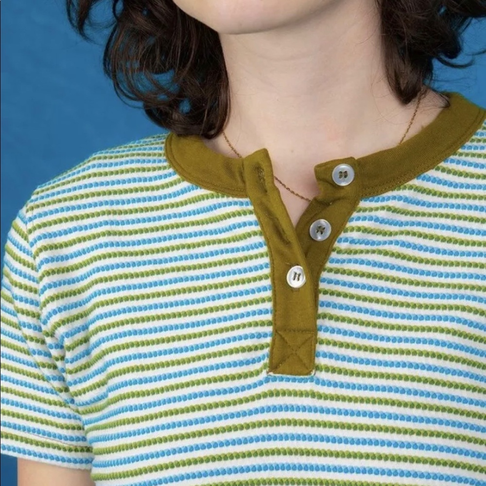 Bug Bud Press Short Sleeve Henley Unisex Size XXS